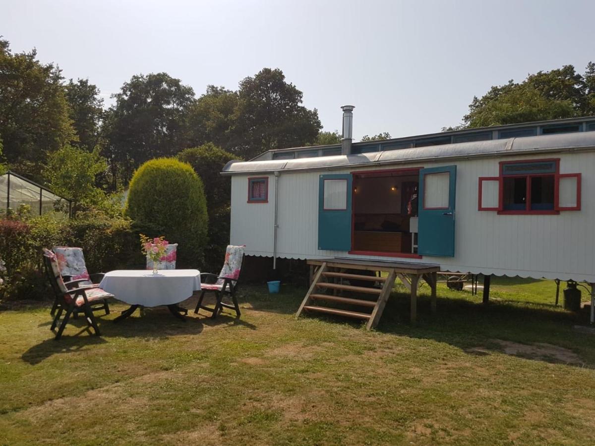 Gezellig Pipowagen In Oostvoorne Villa Екстериор снимка